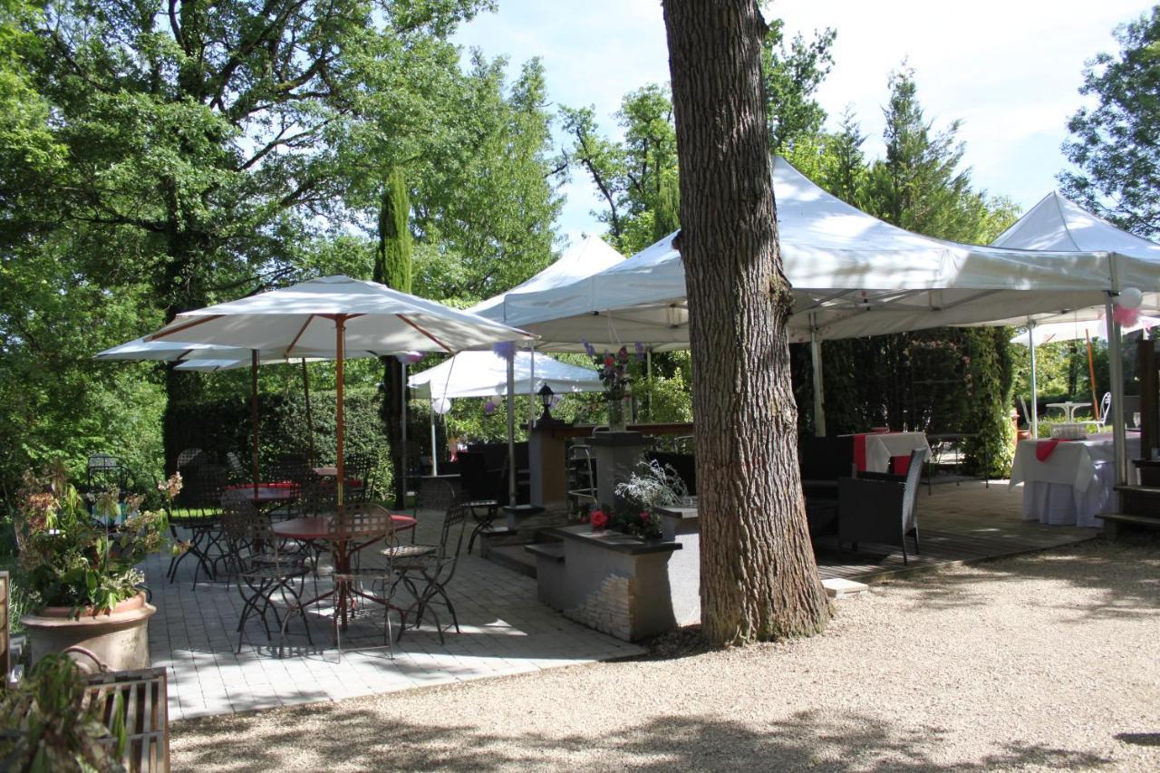 La Garenne De Morestel ภายนอก รูปภาพ